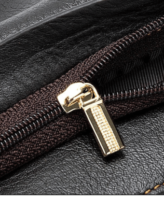 Pochette Cuir Homme 592.png